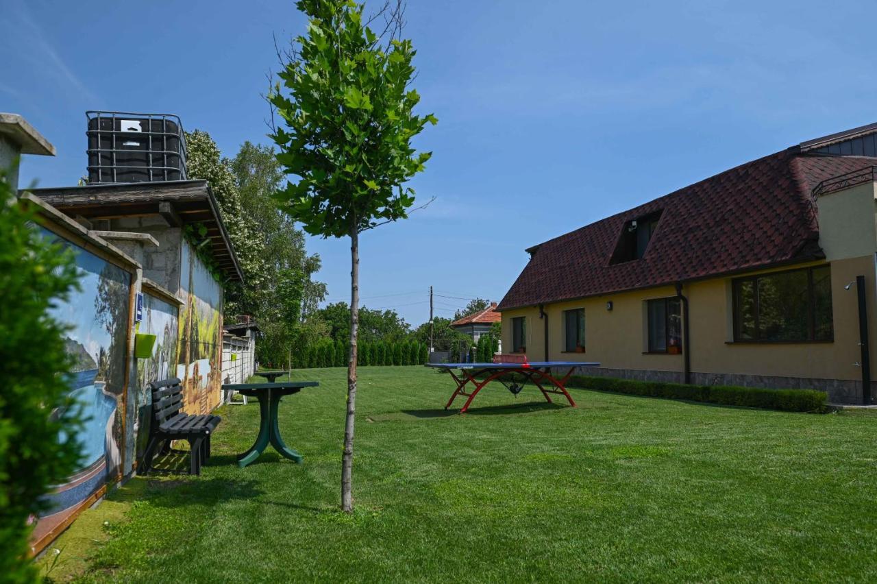 Guest House Erida Trastenik Esterno foto