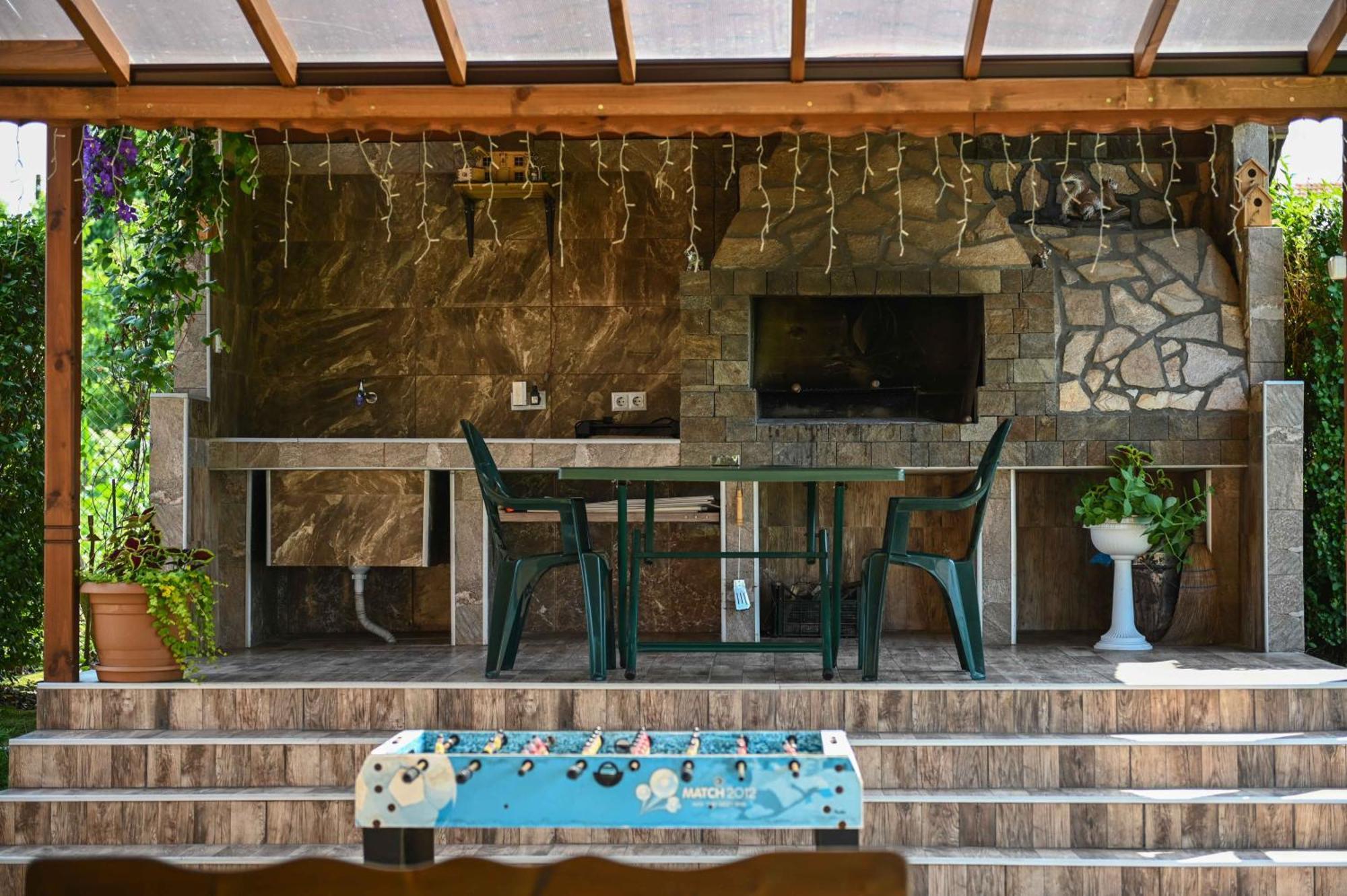 Guest House Erida Trastenik Esterno foto